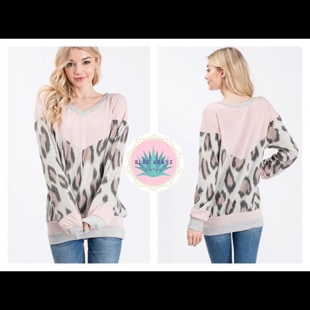 [Lovely <3 melody] Blush Chevron Animal Print Top